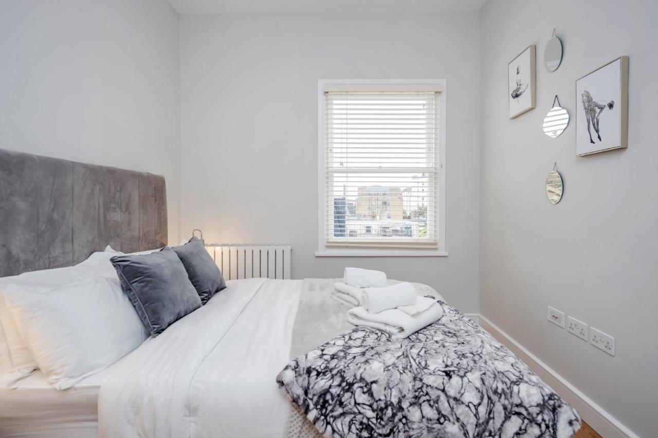 Beautiful 2 bedrooms split level Fulham Apartment Londen Buitenkant foto