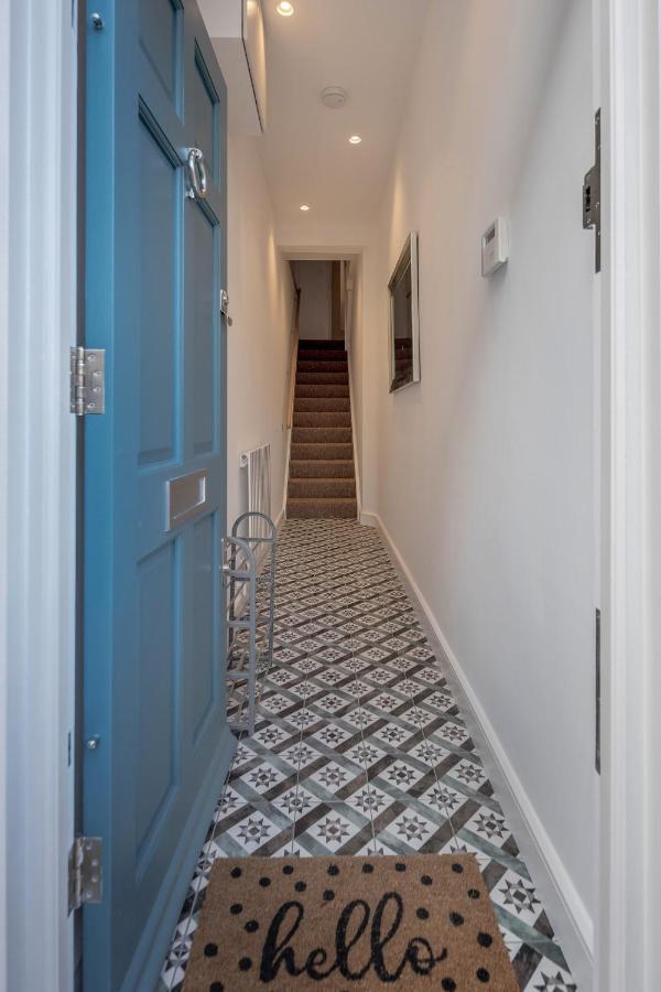 Beautiful 2 bedrooms split level Fulham Apartment Londen Buitenkant foto