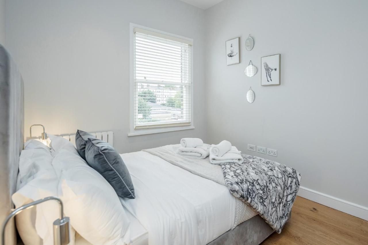 Beautiful 2 bedrooms split level Fulham Apartment Londen Buitenkant foto