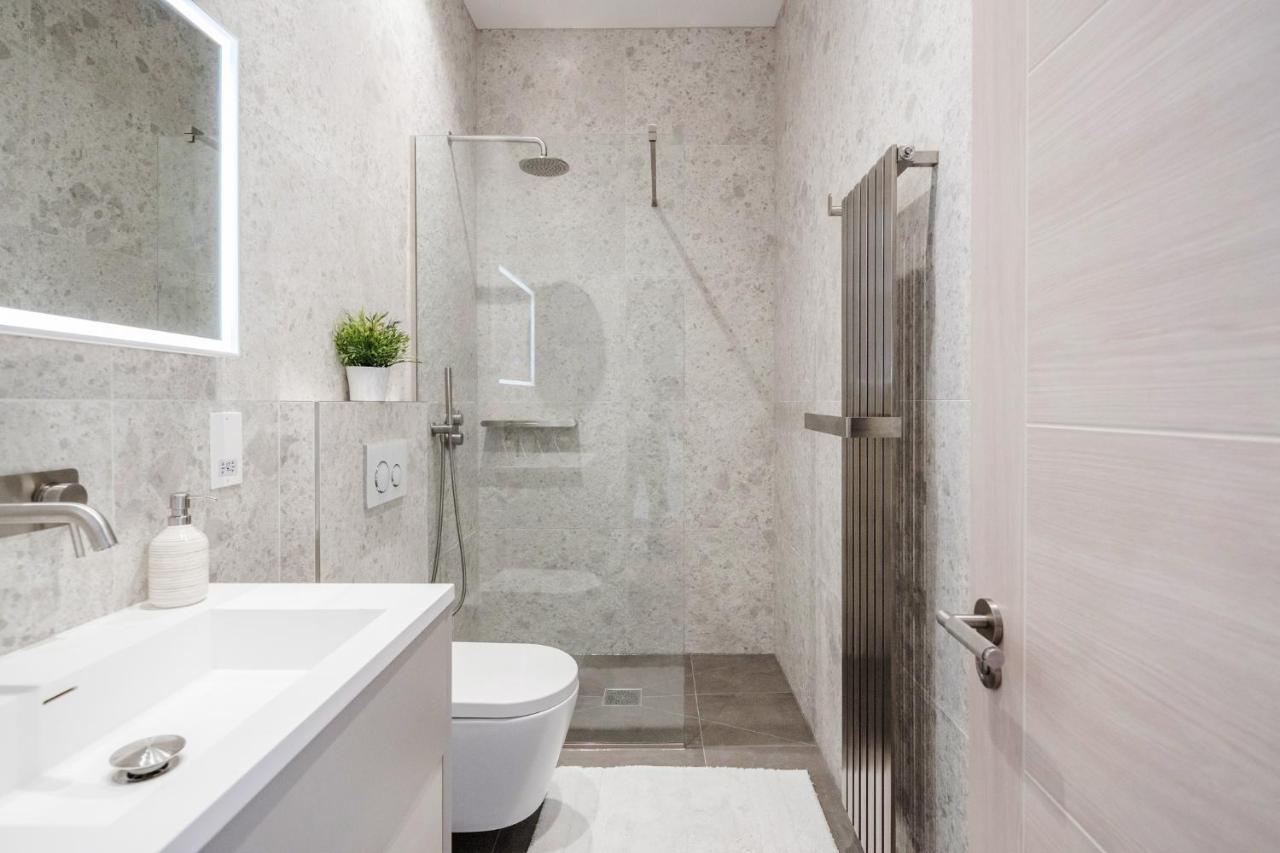 Beautiful 2 bedrooms split level Fulham Apartment Londen Buitenkant foto